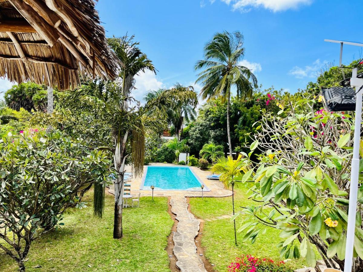 White Nyumba Malindi Apartman Kültér fotó