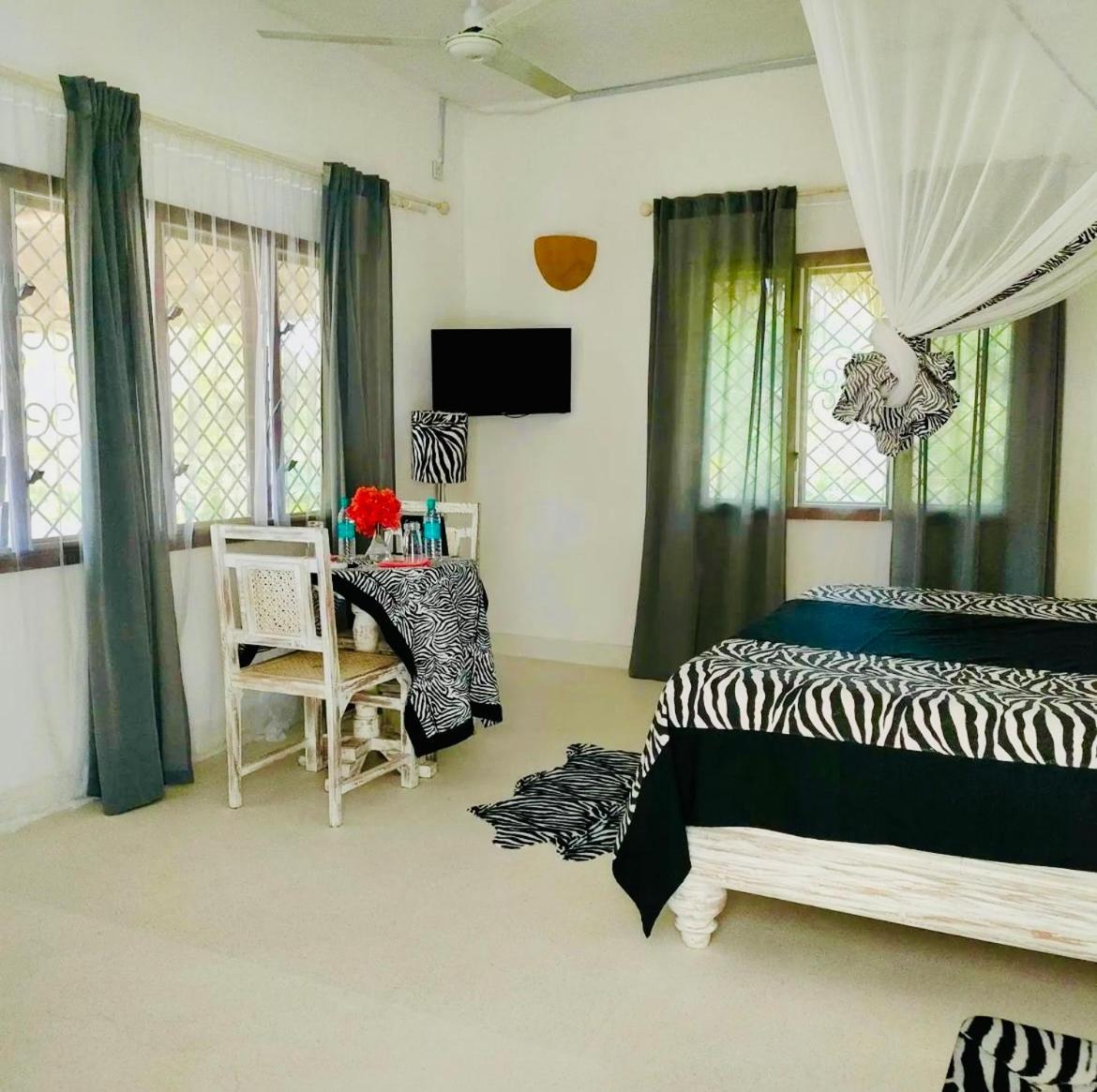 White Nyumba Malindi Apartman Kültér fotó
