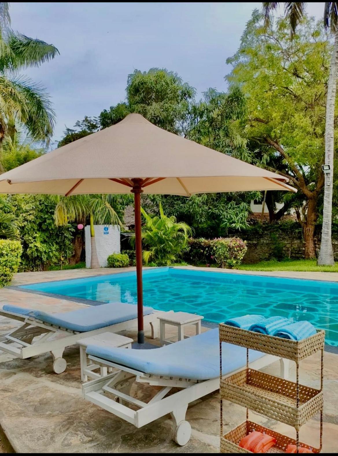 White Nyumba Malindi Apartman Kültér fotó