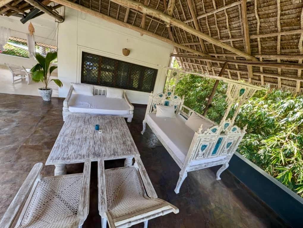 White Nyumba Malindi Apartman Kültér fotó
