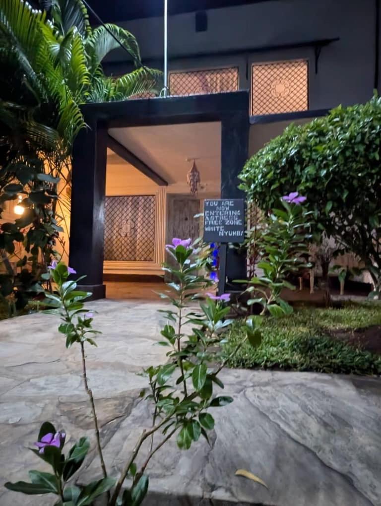 White Nyumba Malindi Apartman Kültér fotó