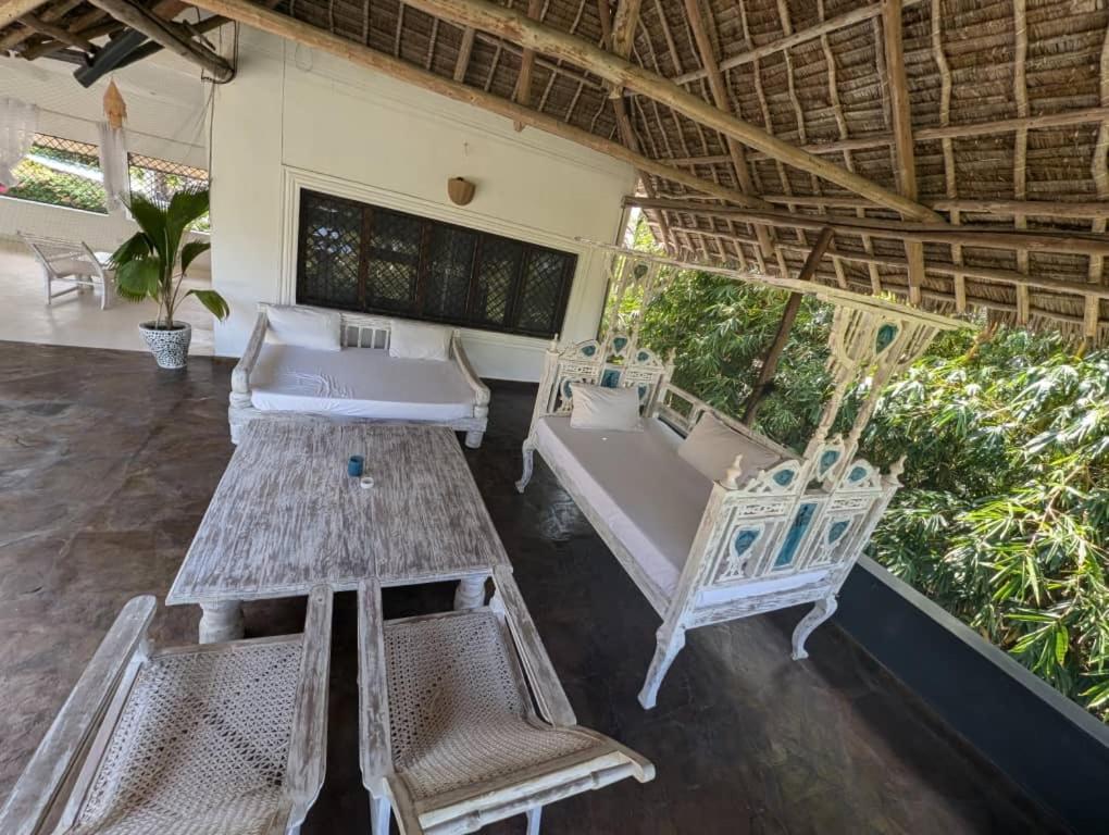 White Nyumba Malindi Apartman Kültér fotó
