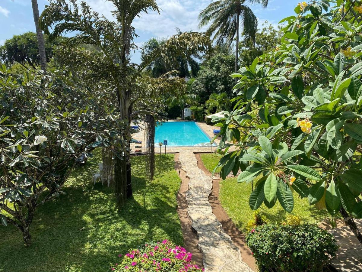 White Nyumba Malindi Apartman Kültér fotó