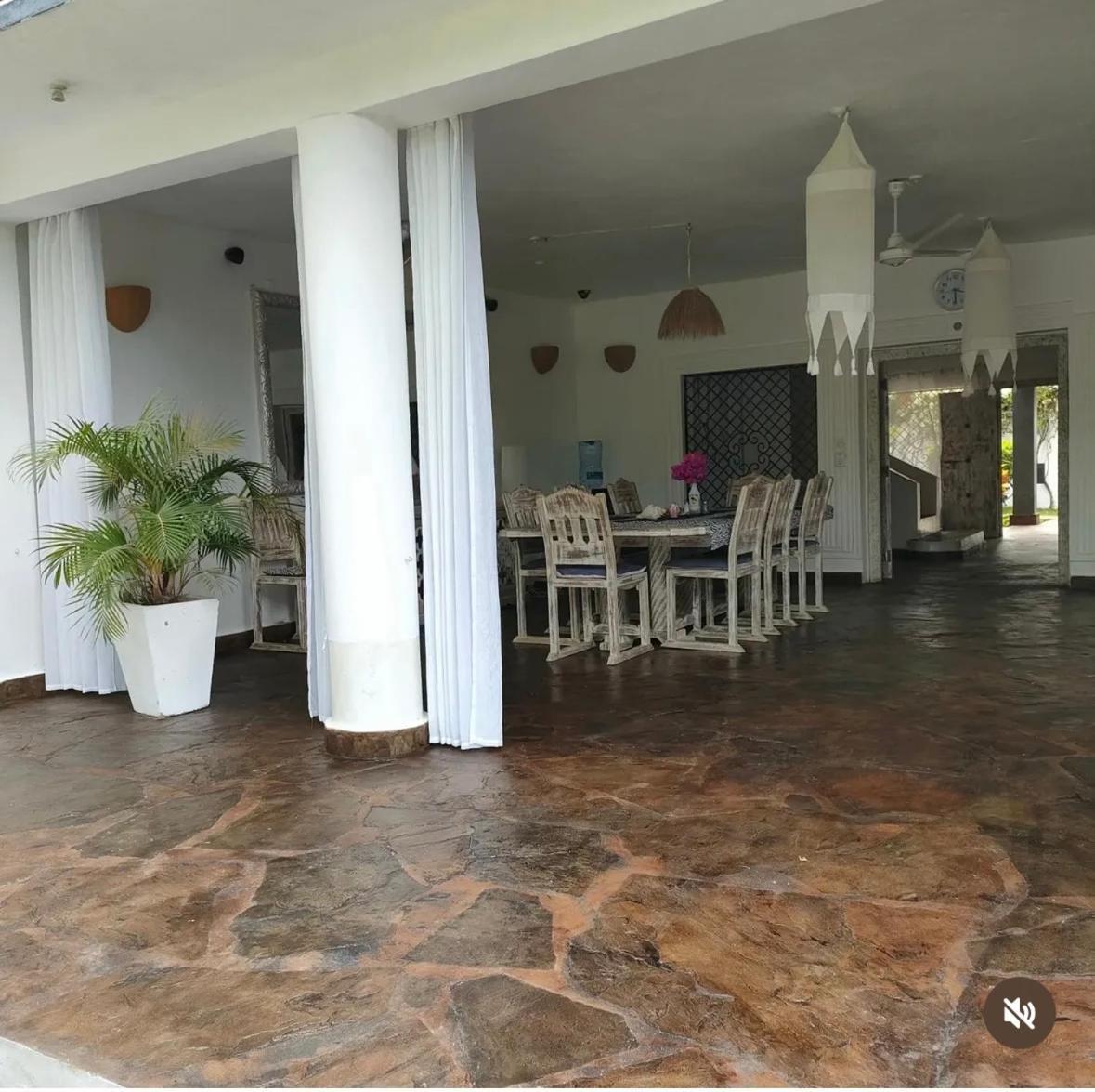 White Nyumba Malindi Apartman Kültér fotó